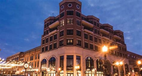 Jefferson street inn wausau wi - Apr 26, 2022 · Radisson Hotel Group Americas today announced the opening of Jefferson Street Inn, a member of Radisson Individuals. Located in the historic Wausau River District, the hotel is situated in central ... 